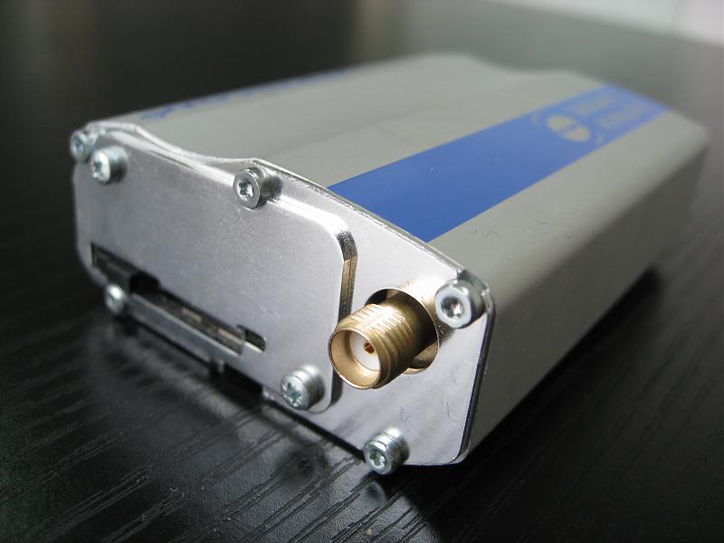 金笛GSM GPRS Modem用于機(jī)房、IDC動(dòng)力及環(huán)境監(jiān)控系統(tǒng)